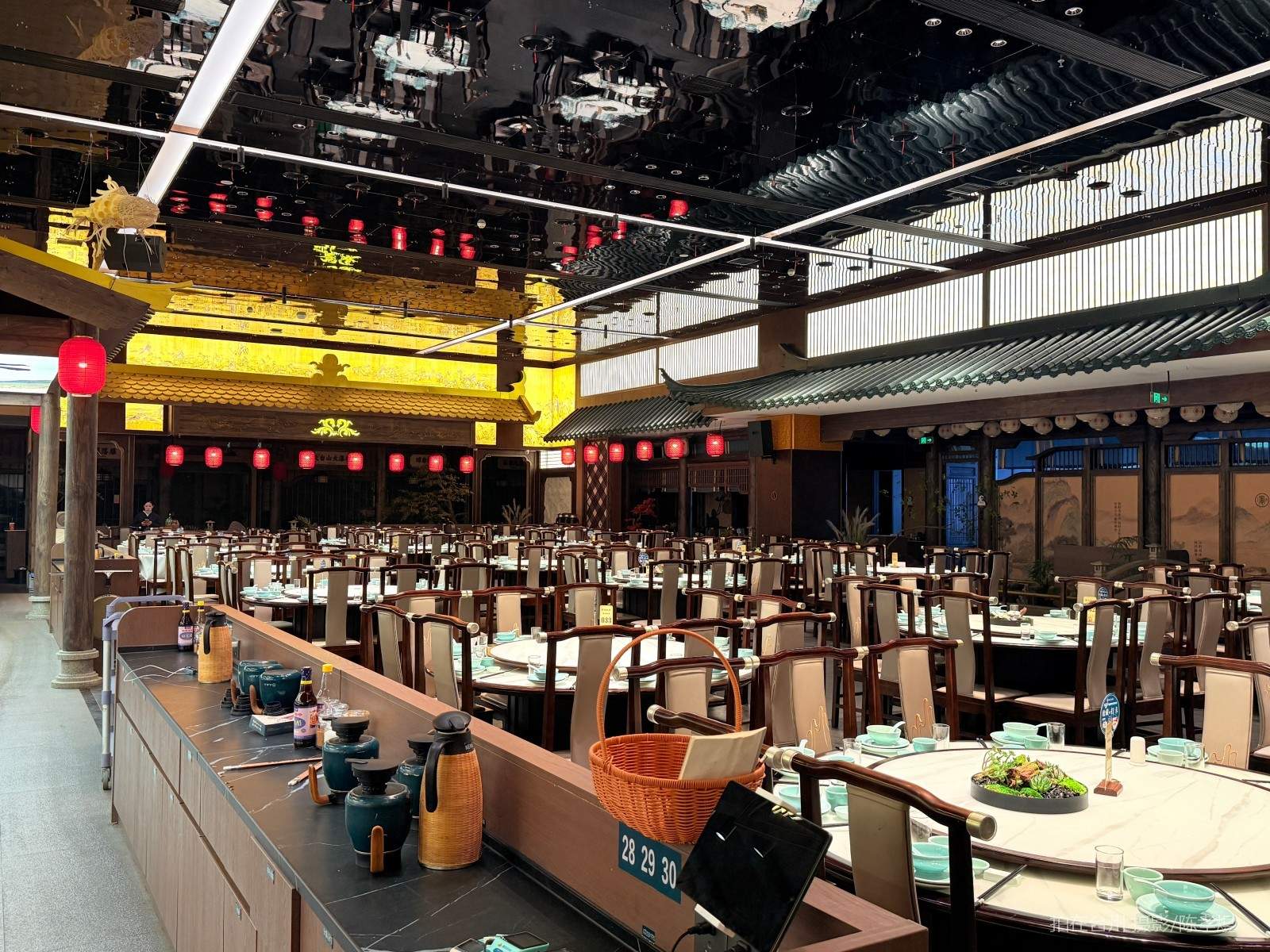 天台土灶头餐厅(图2) 天台土灶头餐厅(图2)