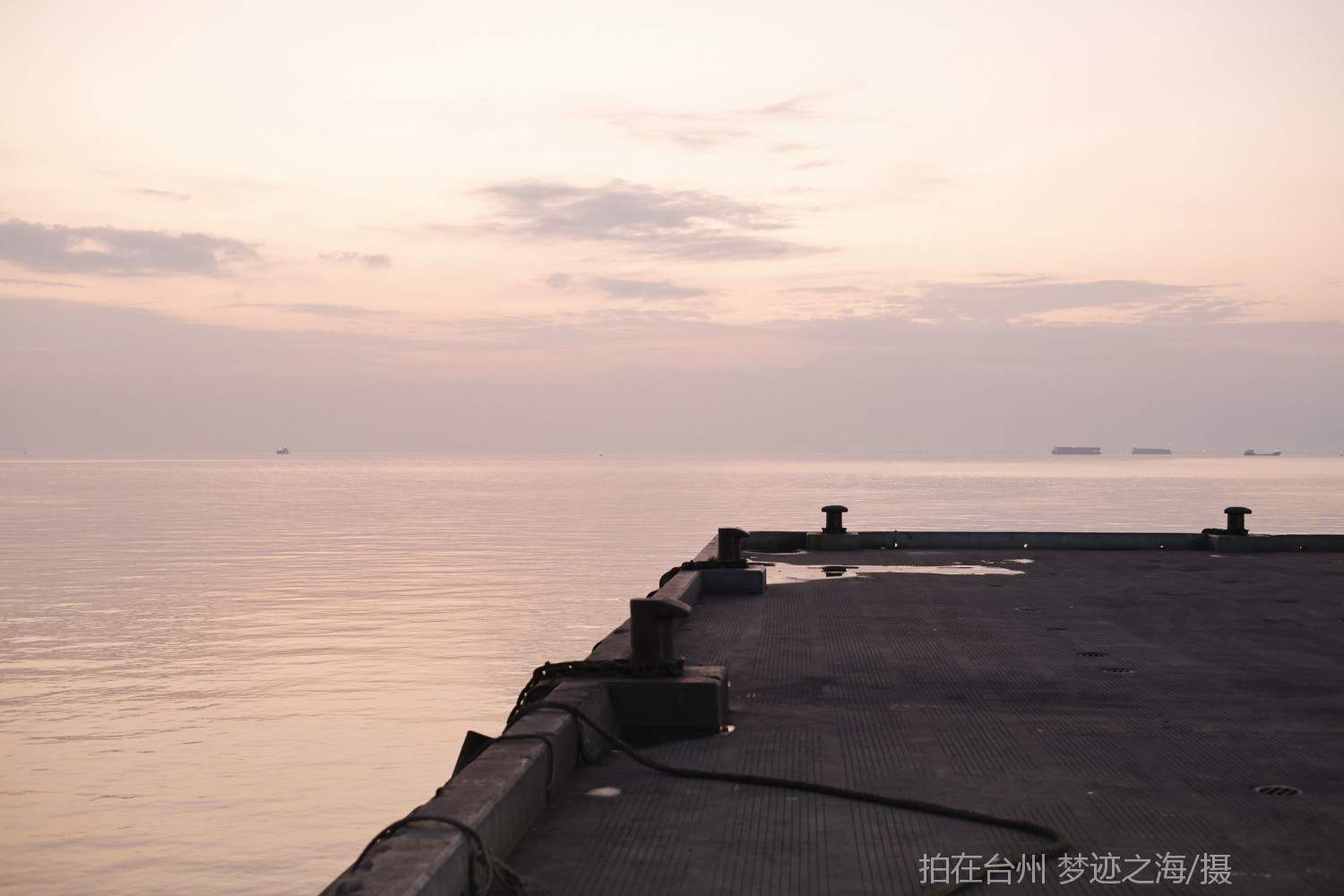 玉环大麦屿渔货码头 灯塔/工业/渔船/龙门吊(图9)