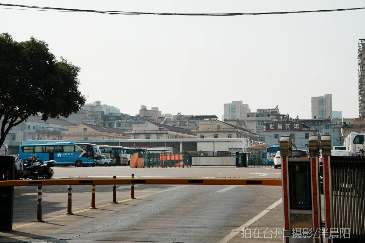 仙居环城南路429号安达运输客运站(图1)