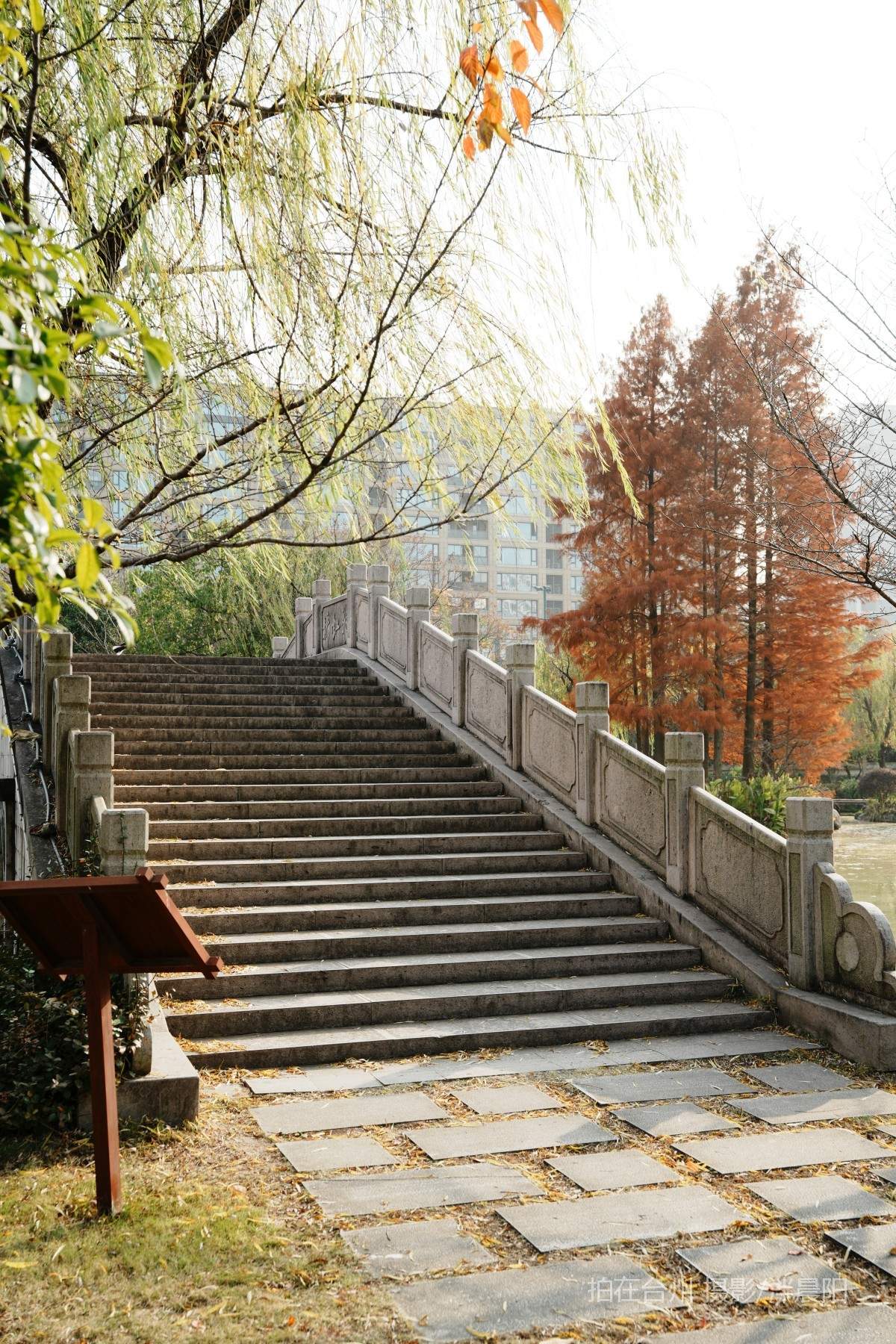 仙居环城南路泰和南路交叉口市民广场(图11)