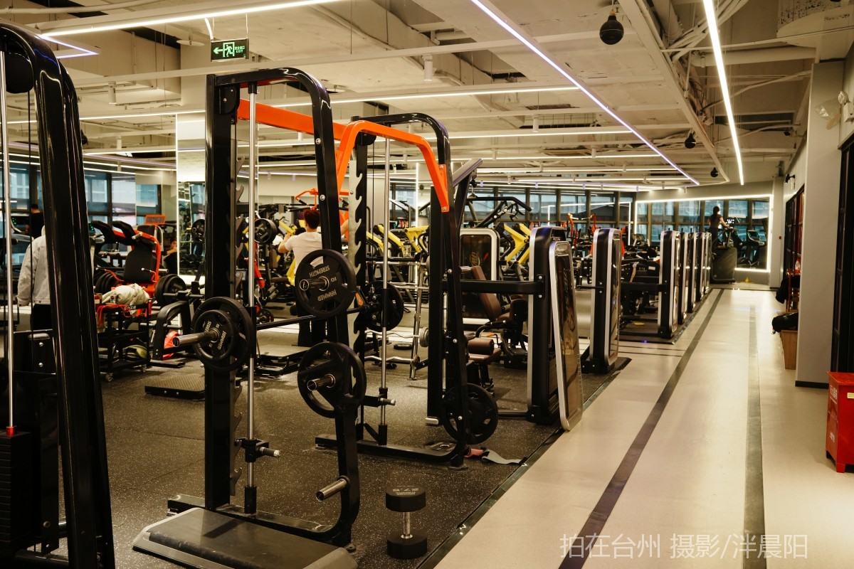 仙居吾悦广场3楼3006 梵臣游泳健身(图8)