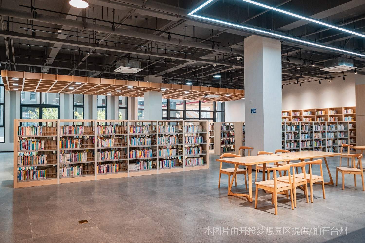 台州湾新区台州梦想园区创业园区办公厂房综合体(图38)