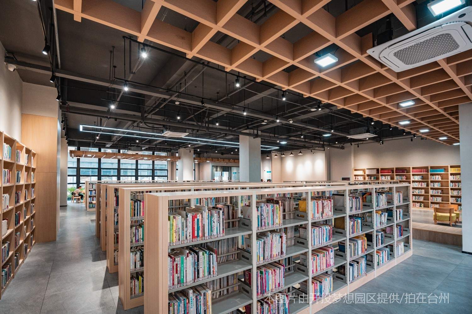 台州湾新区台州梦想园区创业园区办公厂房综合体(图42)