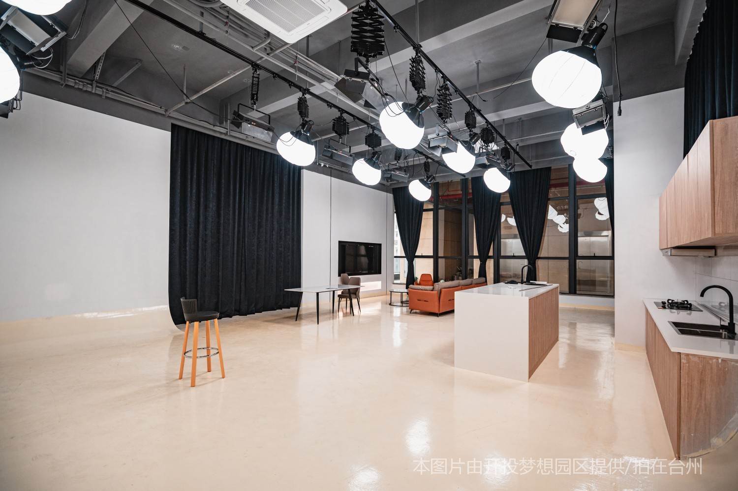 台州湾新区台州梦想园区创业园区办公厂房综合体(图51)