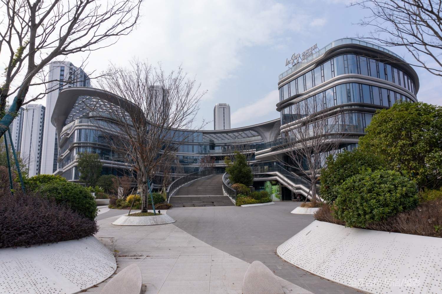 黄岩东城街道 injoy未来生活体验中心办公综合体(图1) 黄岩东城街道 injoy未来生活体验中心办公综合体(图1)