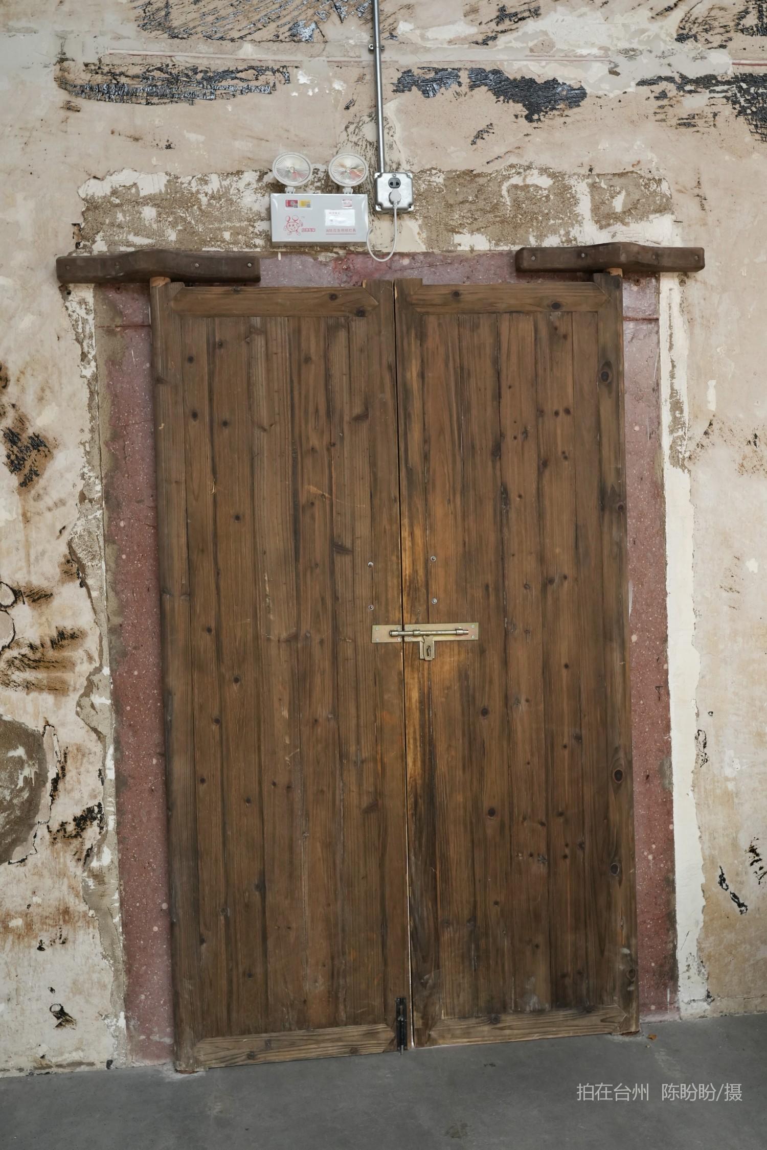 三门亭旁镇宁和文化广场特色街区(图11)