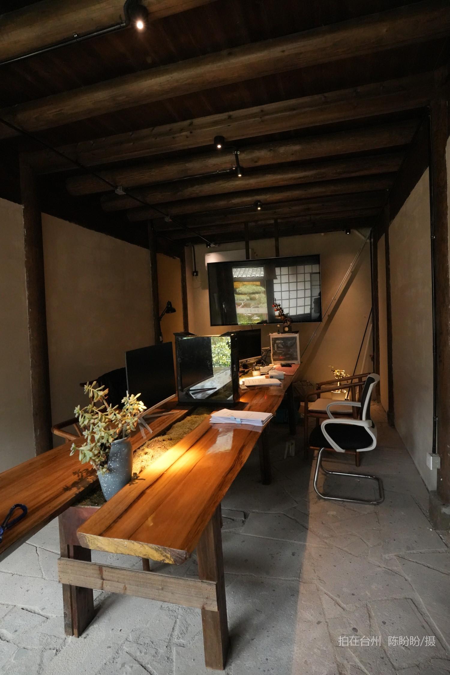 三门亭旁镇宁和书院书吧茶室(图32)