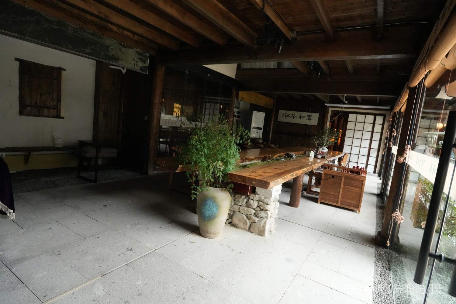 三门亭旁镇宁和书院书吧茶室(图26)