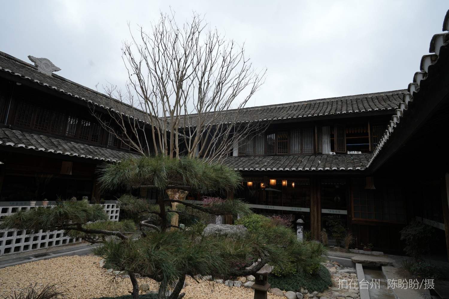 三门亭旁镇宁和书院书吧茶室(图8)