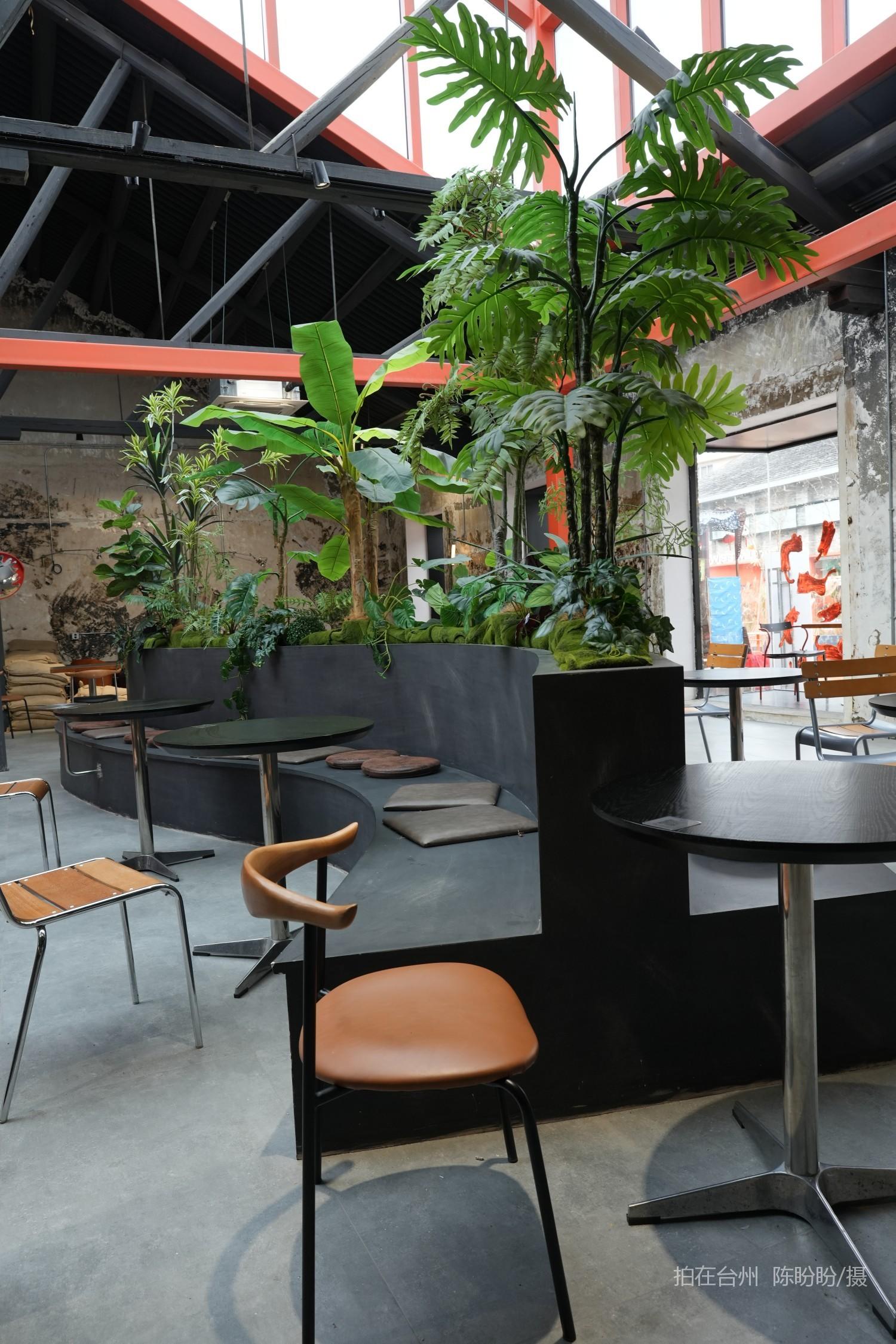 三门亭旁镇宁和咖啡馆(图11)