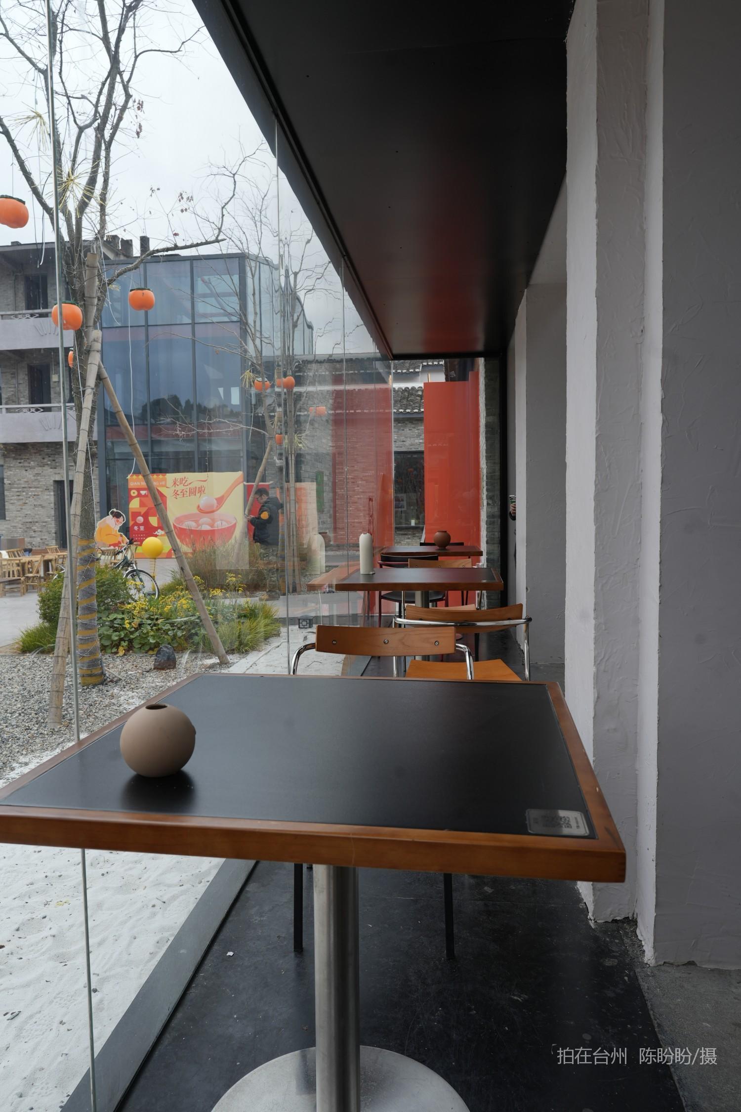 三门亭旁镇宁和咖啡馆(图9)