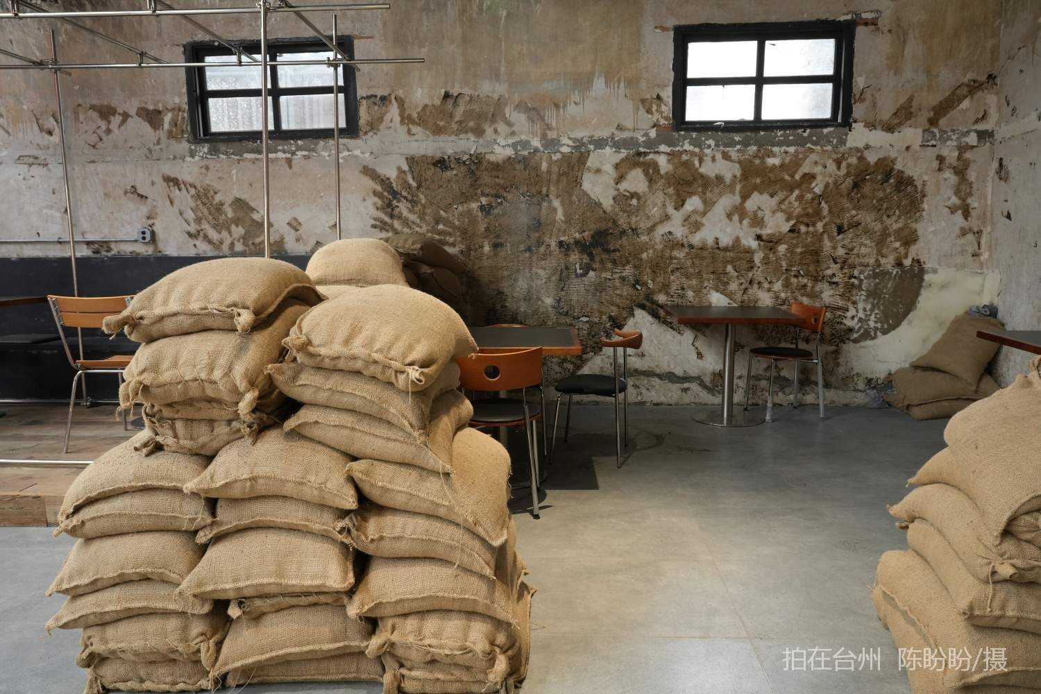 三门亭旁镇宁和咖啡馆(图7)