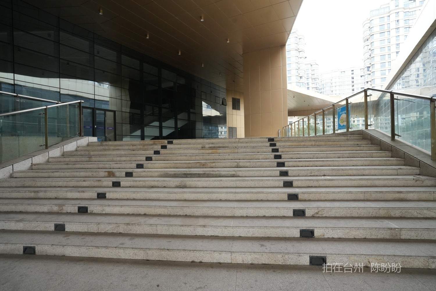 三门大剧院(图8)