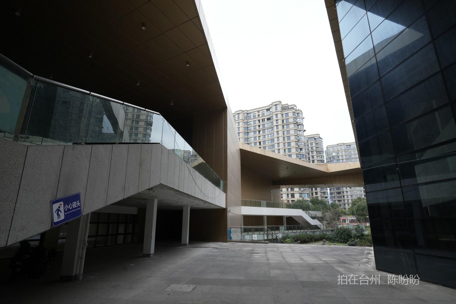 三门大剧院(图9)