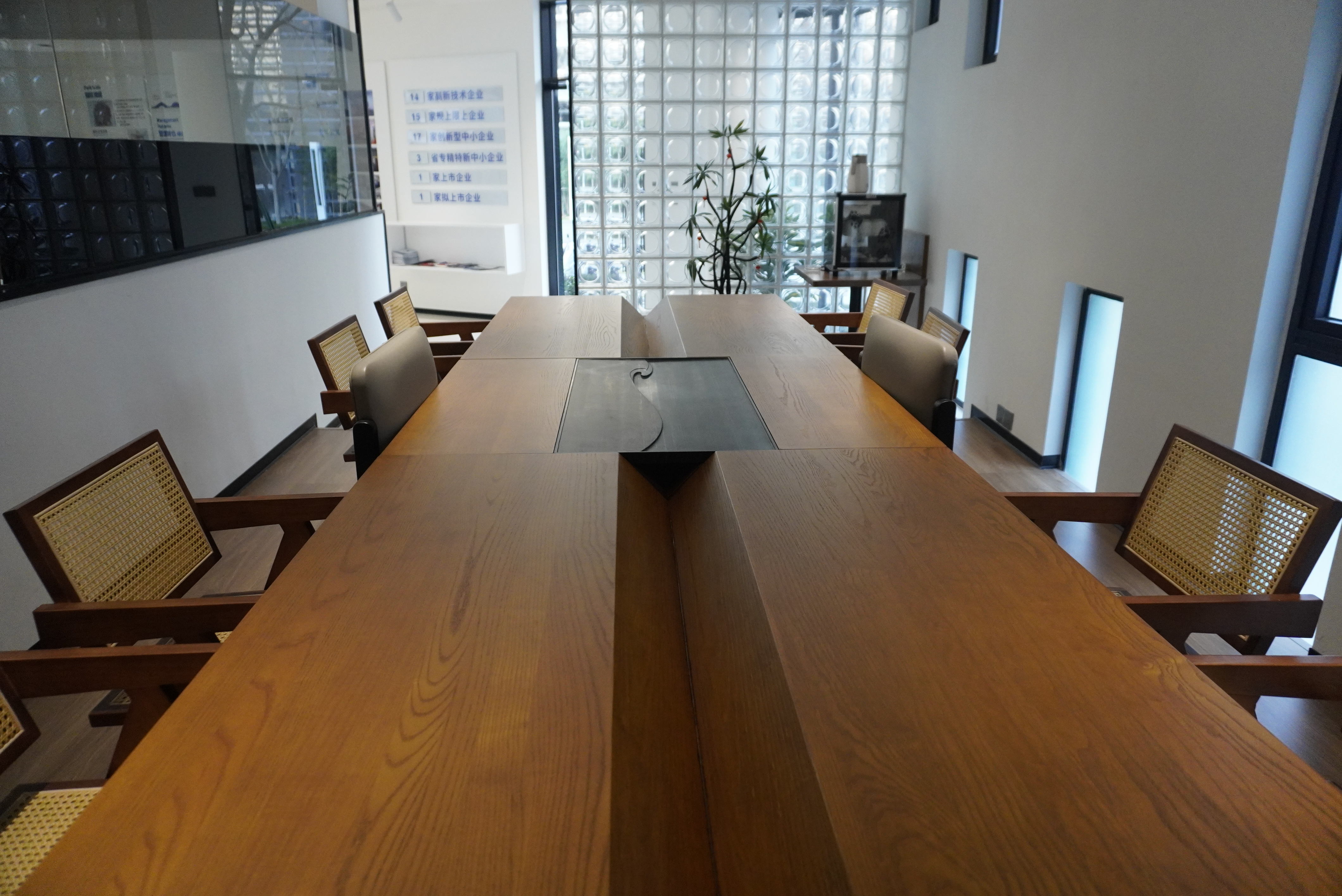 台州湾三甲街道 开投 梦想服务中心 咖啡茶饮休息室(图9)