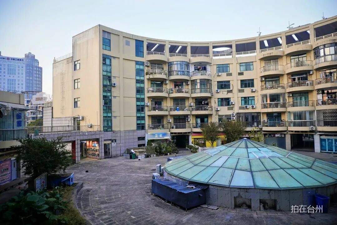 白云街道巨鼎广场商住一体居民楼——都市悬疑影视拍摄基地(图4)