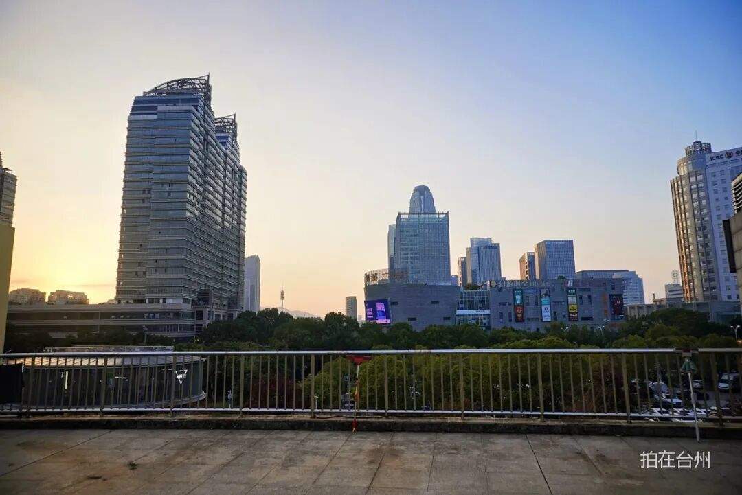 白云街道巨鼎广场商住一体居民楼——都市悬疑影视拍摄基地(图14)