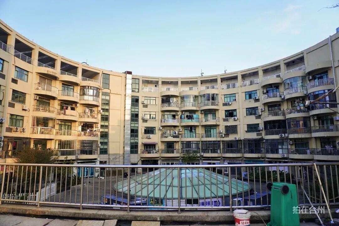 白云街道巨鼎广场商住一体居民楼——都市悬疑影视拍摄基地(图18)