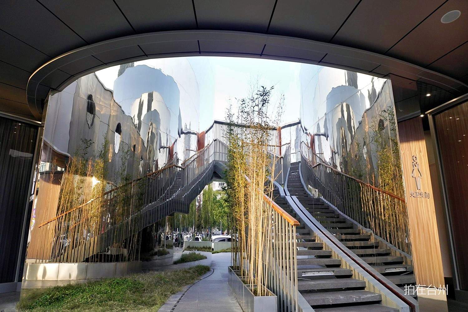 Manner Coffee(台州椒江东商务区店)咖啡厅———都市文艺影视拍摄基地(图8)