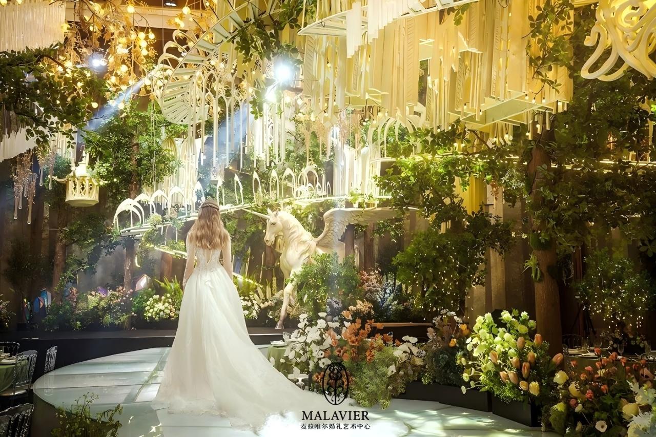 麦拉唯尔:1 幢楼解锁 6 大微短剧风格,一站式满足取景需求/酒店办公(图7) 麦拉唯尔:1 幢楼解锁 6 大微短剧风格,一站式满足取景需求/酒店办公(图7)