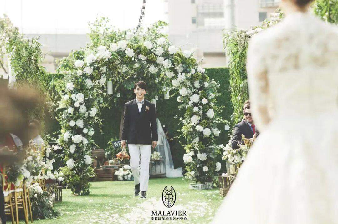 麦拉唯尔:1 幢楼解锁 6 大微短剧风格,一站式满足取景需求/酒店办公(图37) 麦拉唯尔:1 幢楼解锁 6 大微短剧风格,一站式满足取景需求/酒店办公(图37)