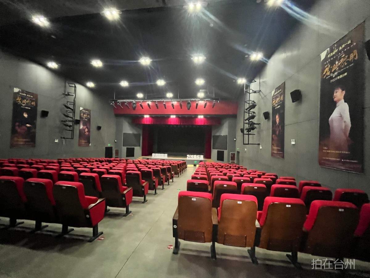 三门亭旁赤子剧院影院(图3)