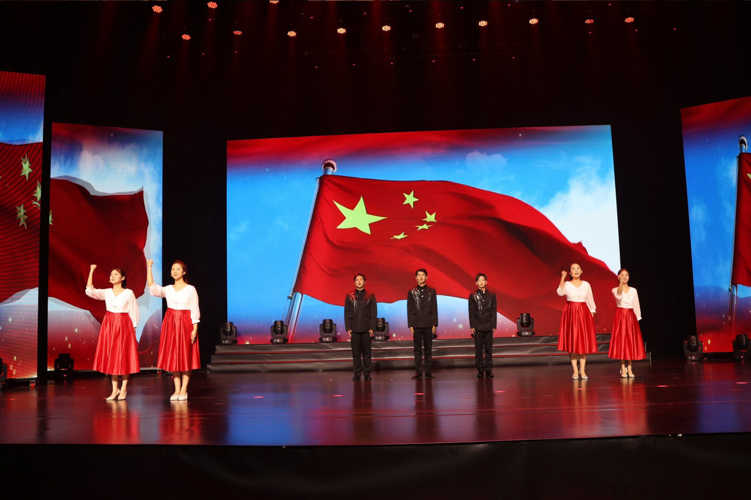 台州学院"未命名"剧社(图1) 台州学院"未命名"剧社(图1)