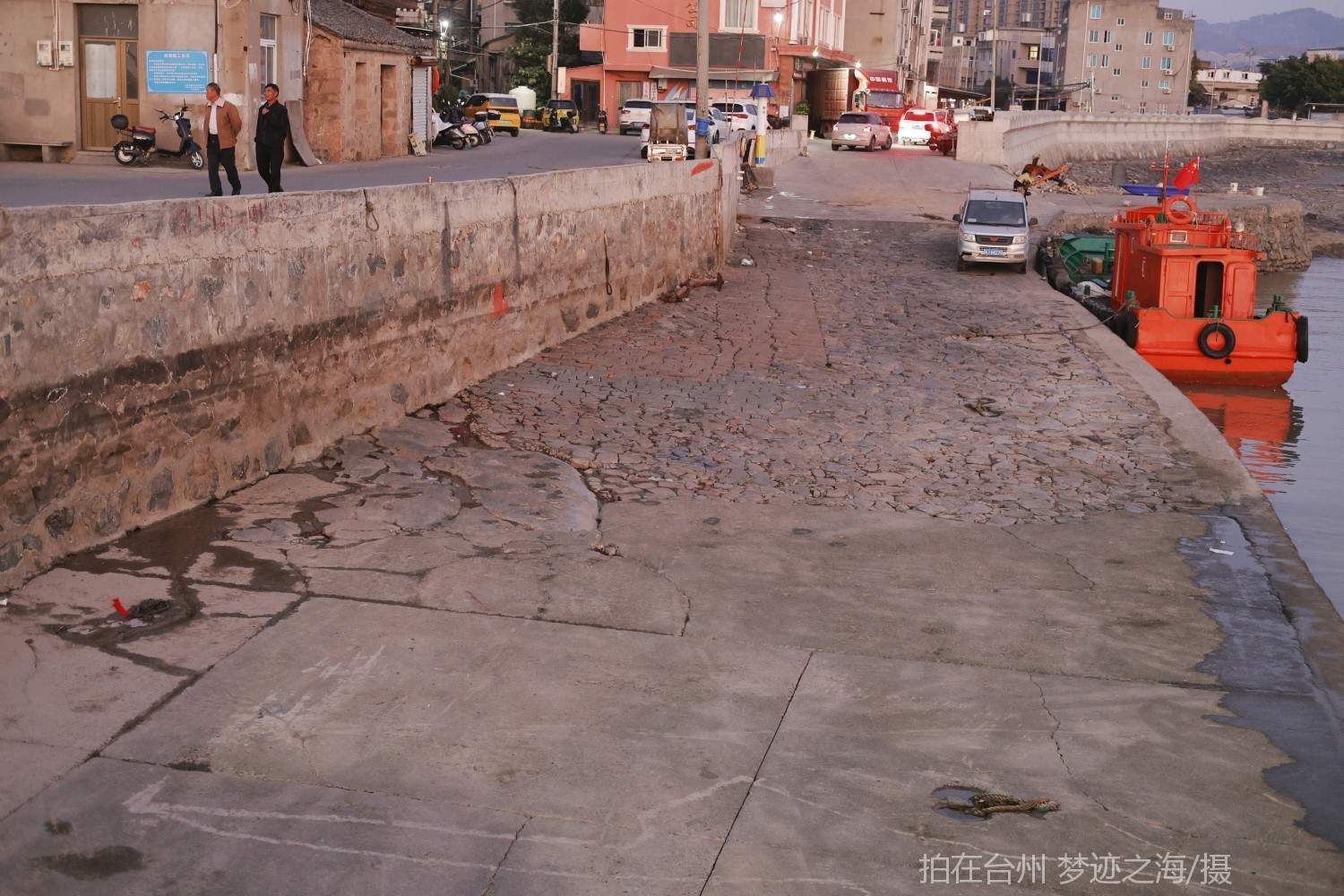 玉环大麦屿渔货码头 灯塔/工业/渔船/龙门吊(图8)