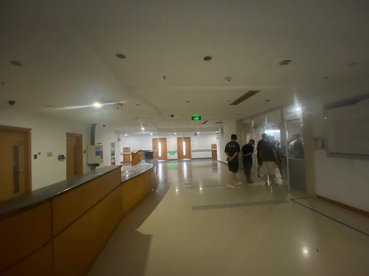 市立医院老院区｜空置病房 长走廊的医院天然片场(图11)