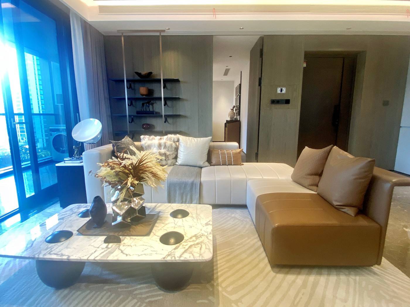 洪家海月和鸣小区168平方大平层 小区住