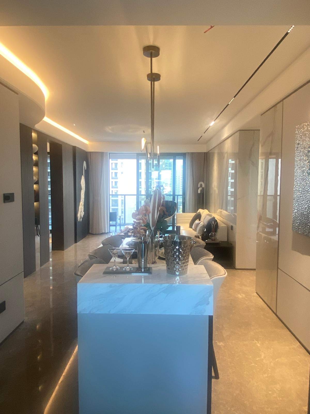 洪家海月和鸣小区128平方四室两厅两卫 