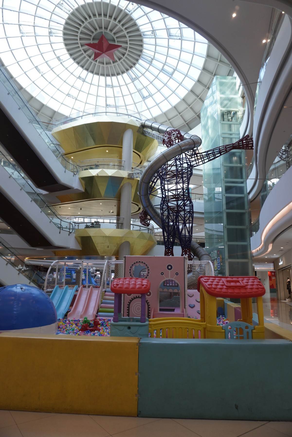 椒江洪家街道台州银泰城商业综合体商场商业街办公楼(图3)