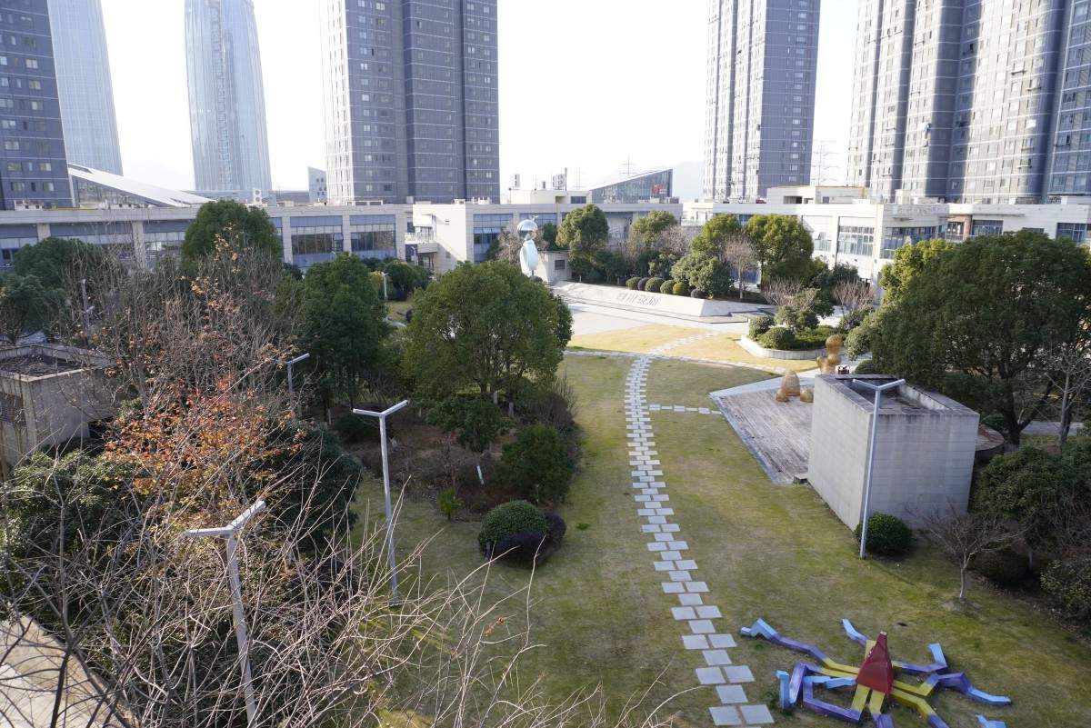 椒江洪家街道台州银泰城商业综合体商场商业街办公楼(图25)