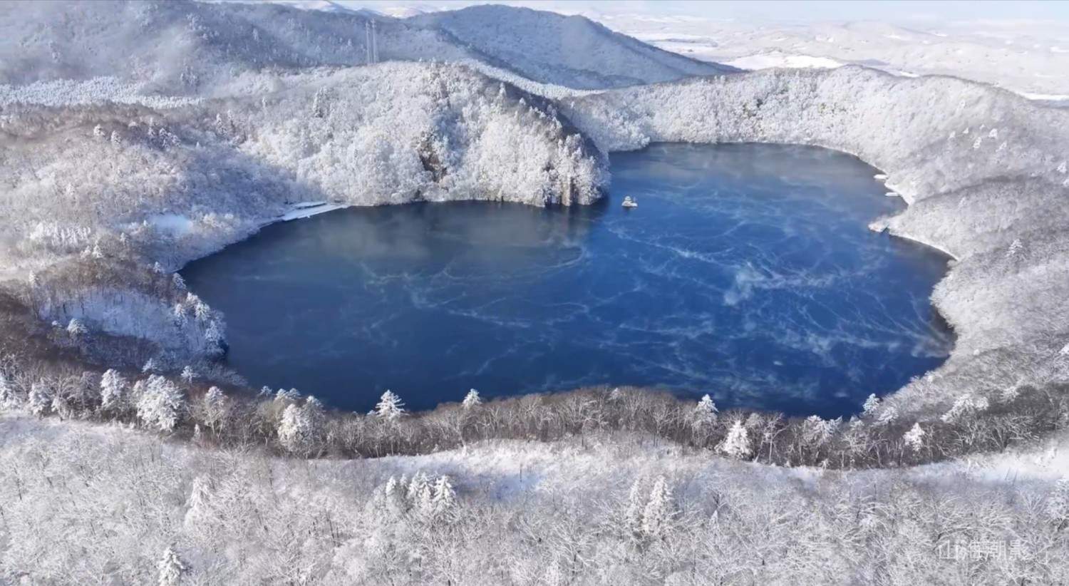 通化三角龙湾风景区 | 火山湖群影视拍摄自然生态基地(图1)