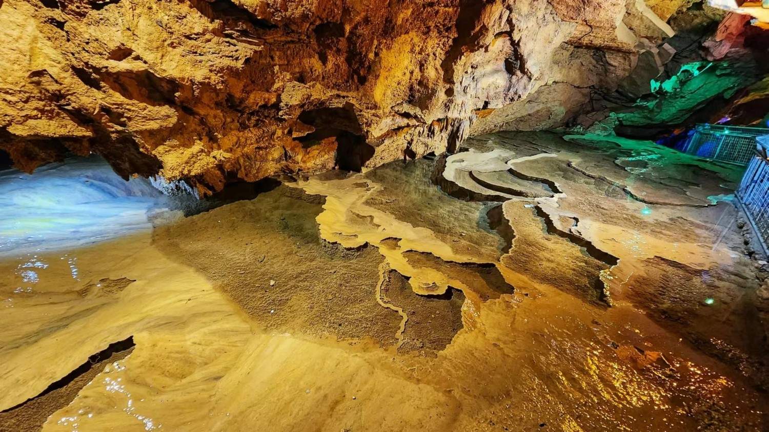 吉林通化溶洞景区 - 东北石冰花地质遗迹 影视拍摄一站式取景地(图9)