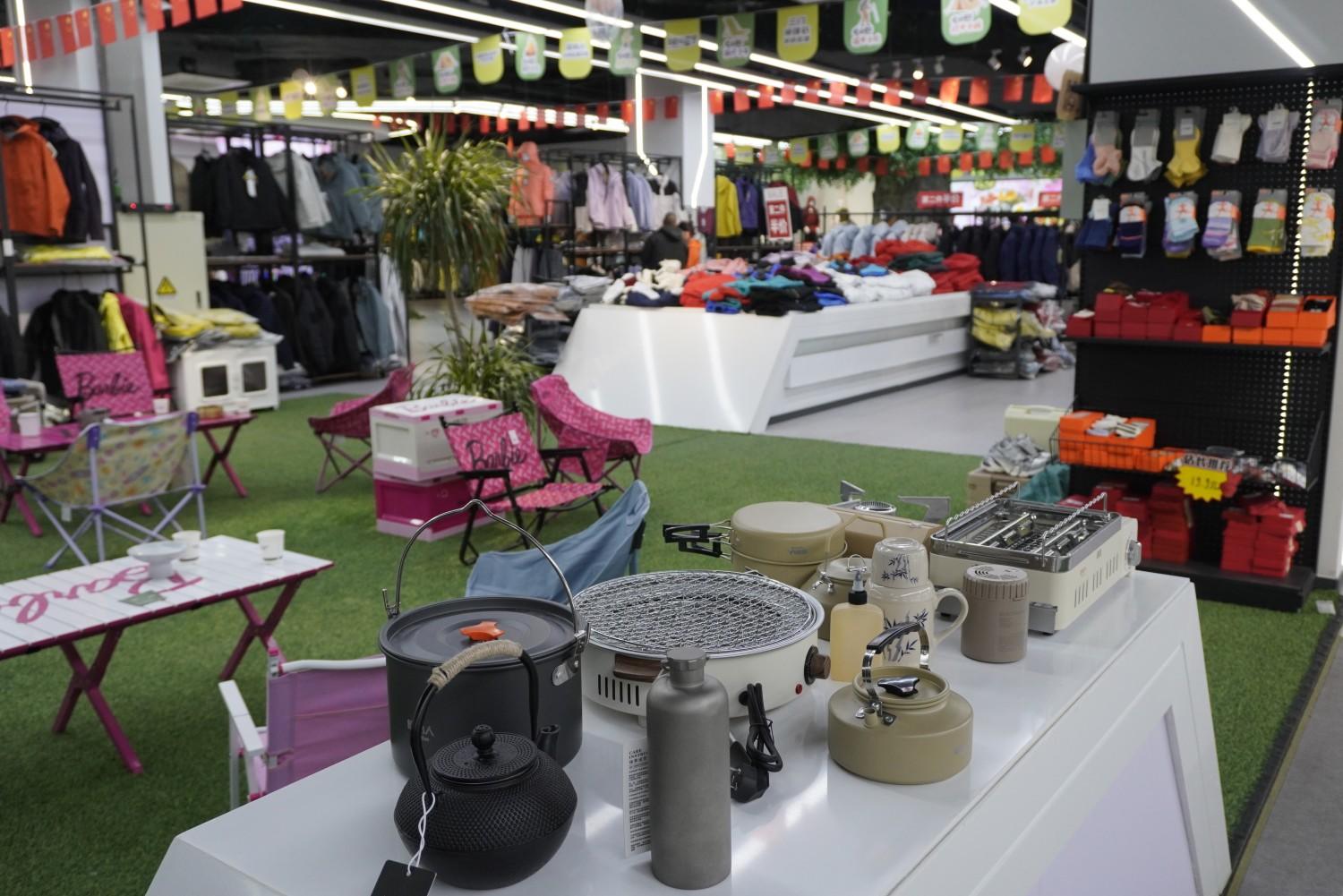 三门冲锋衣展销基地 解锁户外主题影视拍摄新场景(图9)