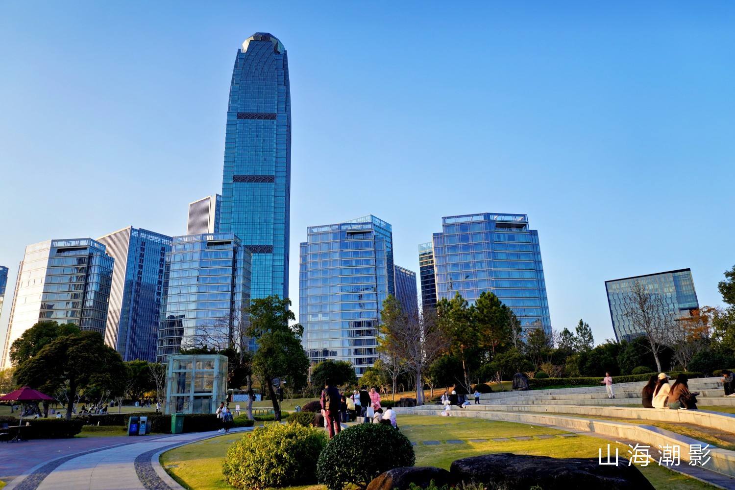 台州和合公园——湖光林影 + CBD 背景，一站