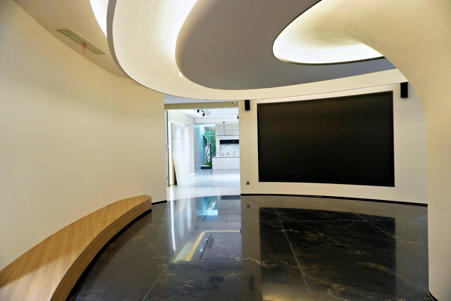 椒江美尔奇凯莱装饰艺术展厅 —— 现代极简美学与商业空间融合的影视拍摄地标(图10)