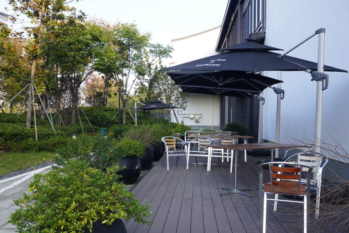 探秘椒江心海天地大黄 BIG YELLOW：从休闲约会到商务洽谈的全能取景地(图3)