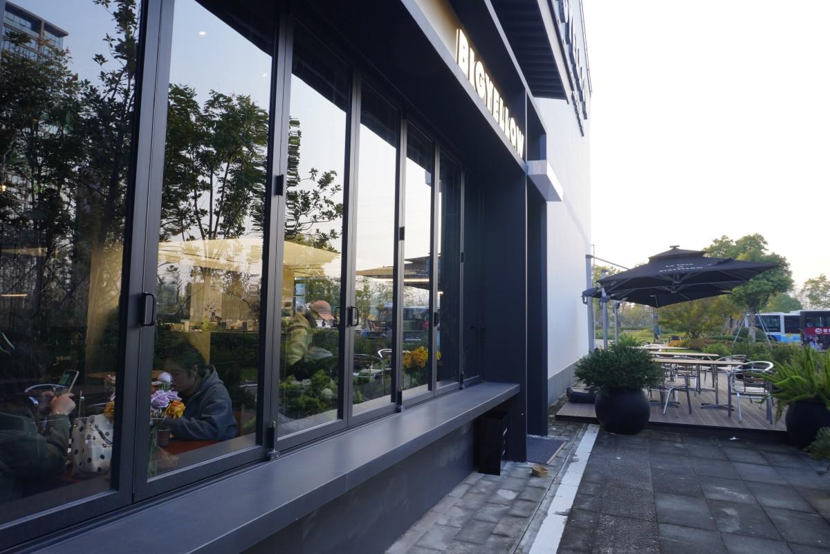 探秘椒江心海天地大黄 BIG YELLOW：从休闲约会到商务洽谈的全能取景地(图11)