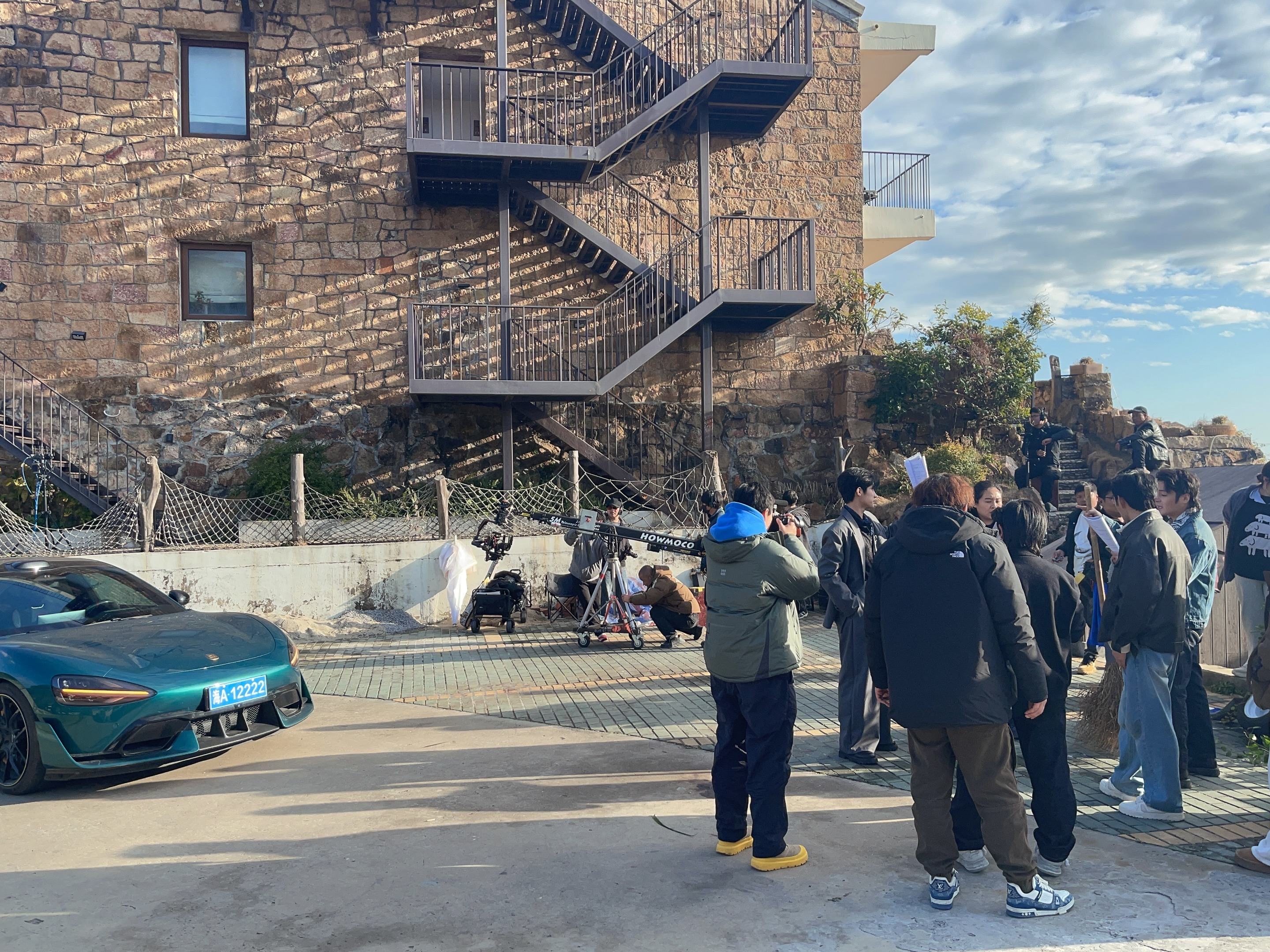 青春微短剧《放羊的星星》在浙江省台州温岭石塘开机拍摄(图9)