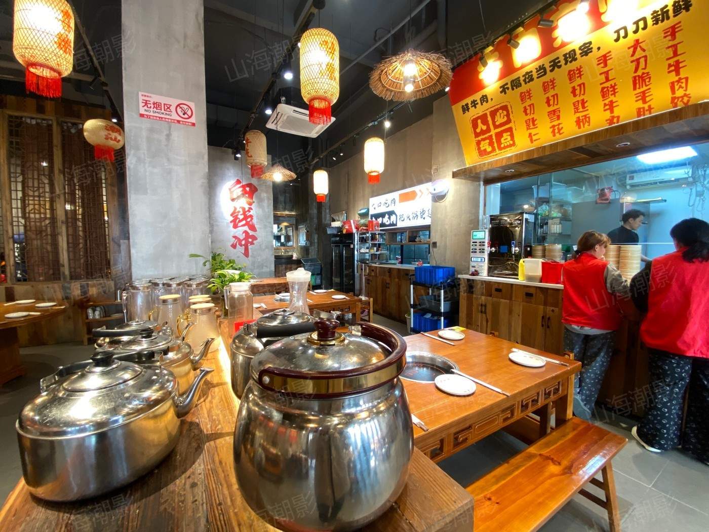 明椒江新世纪商城牛鲜生潮汕牛肉火锅 内外双场景，适配都市生活、美食题材等多类型取景需求 餐厅中餐(图7)