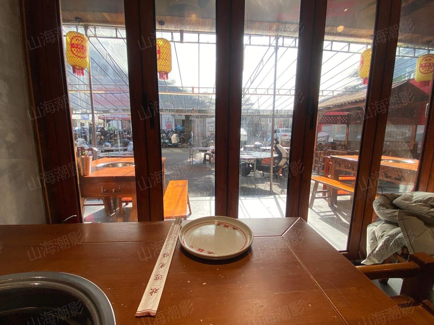 明椒江新世纪商城牛鲜生潮汕牛肉火锅 内外双场景，适配都市生活、美食题材等多类型取景需求 餐厅中餐(图9)