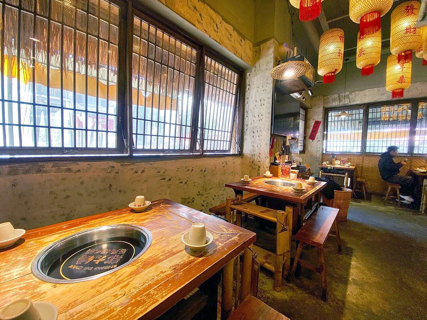 椒江郑大钱居民楼火锅——复古市井烟火与美食融合的影视拍摄地标(图5)