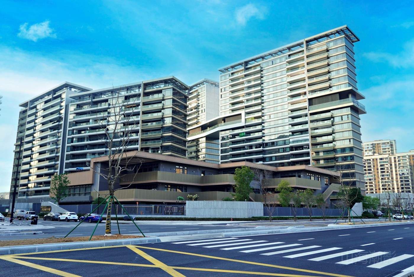 椒江万科心海上城周边城市景观——现代都市繁华与建筑美学融合的影视拍摄地标(图3)