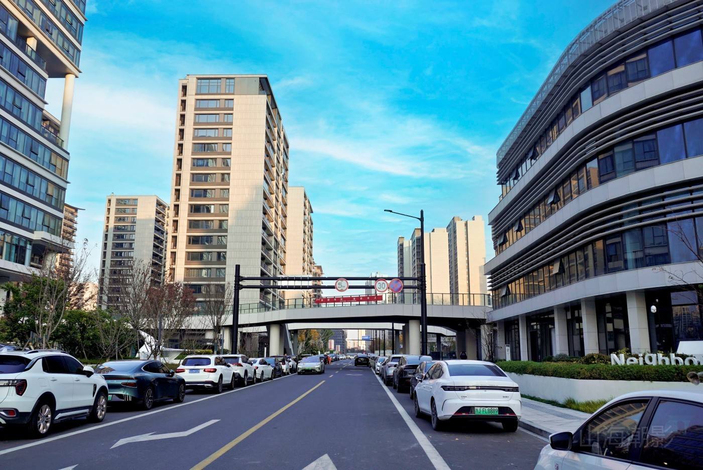 椒江万科心海上城周边城市景观——现代都市繁华与建筑美学融合的影视拍摄地标(图11)