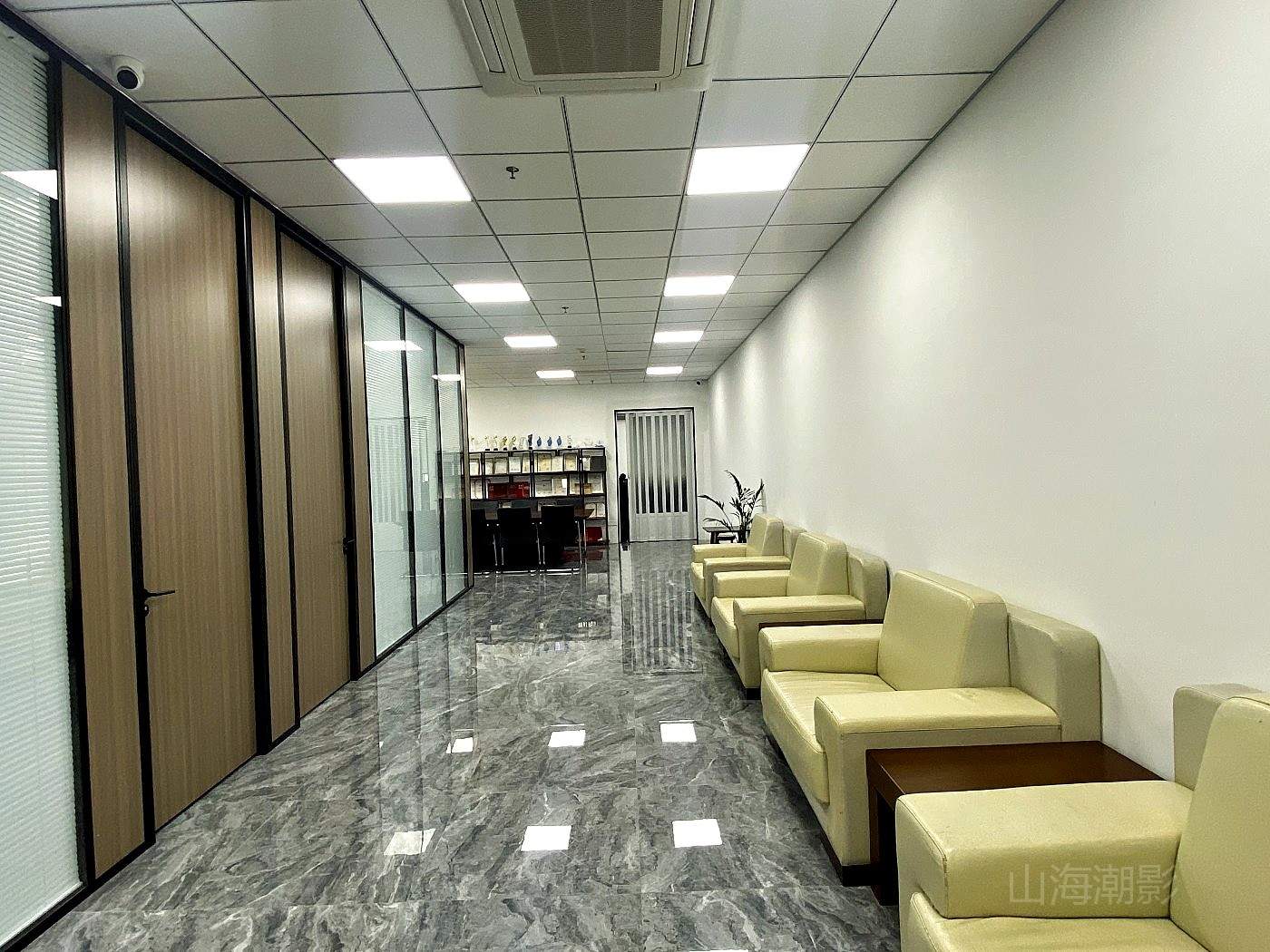 探秘星风尚影视办公室：从真实职场到行业标杆的影视取景密码(图2)