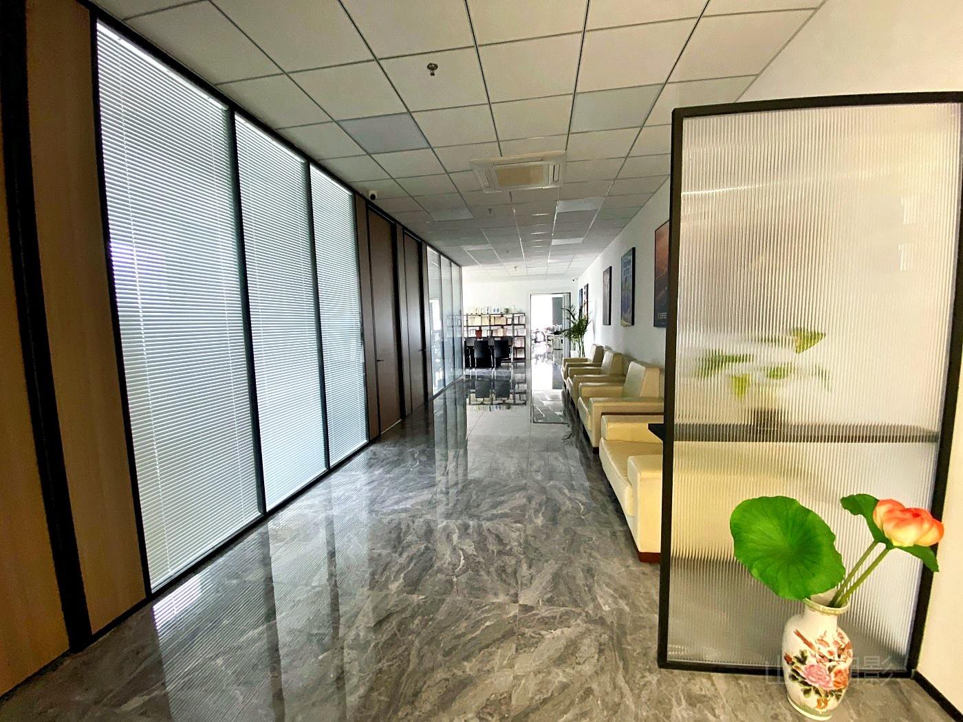 探秘星风尚影视办公室：从真实职场到行业标杆的影视取景密码(图17)