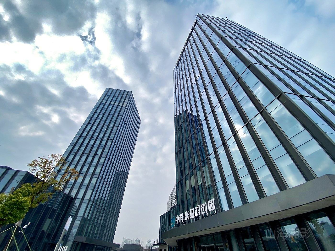 探秘星风尚影视办公室：从真实职场到行业标杆的影视取景密码(图21)