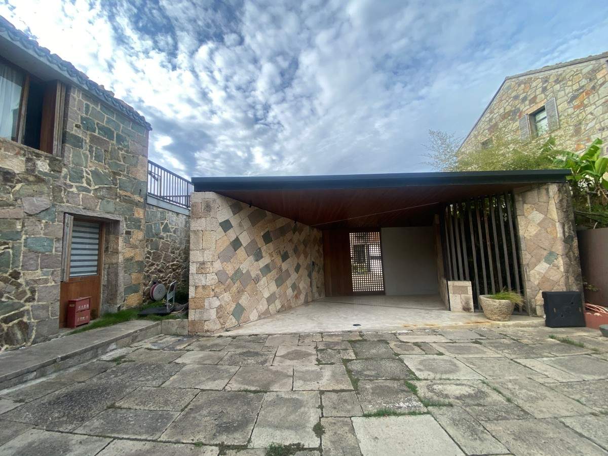 温岭市石塘镇栖衡石舍民宿——石屋建筑与现代设计融合的影视拍摄点位(图1)